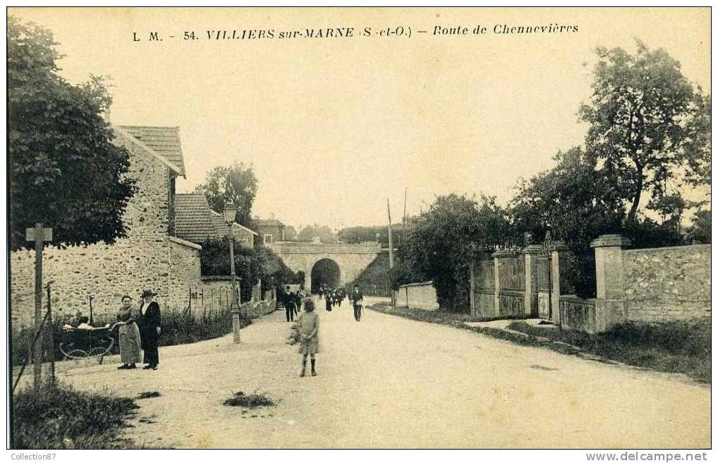 94 - VILLIERS Sur MARNE - ROUTE De CHENNEVIERES - BEBE Dans Son LANDAU - Villiers Sur Marne