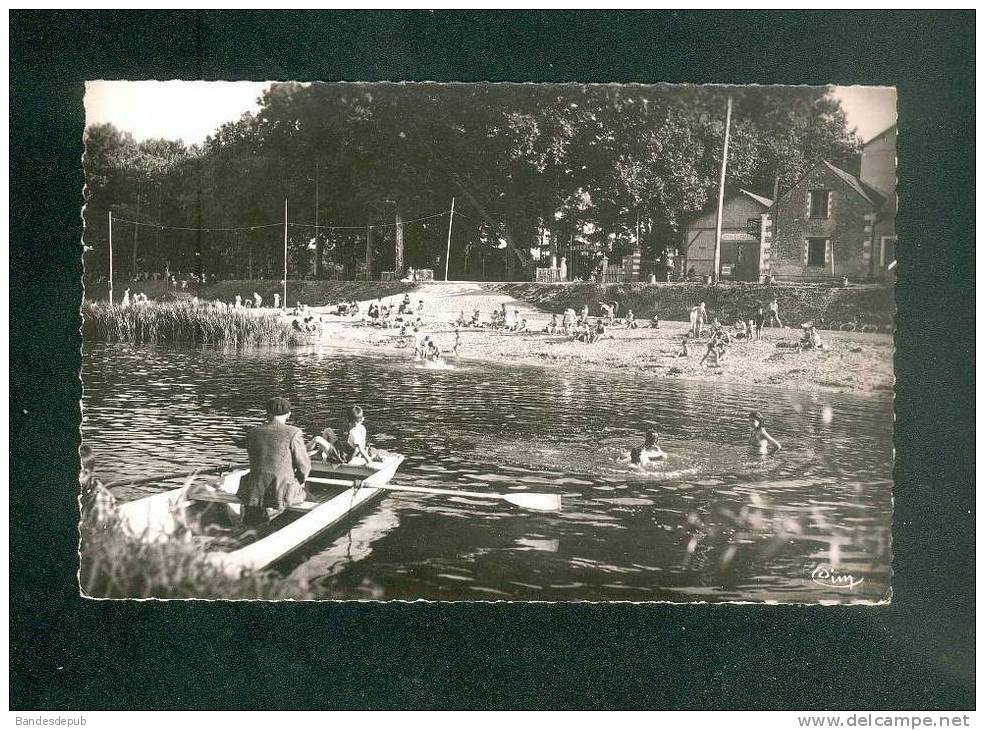 CPSM - Bléré (37) - La Plage Sur Le Cher ( Animée Barque  COMBIER CIM Format CPA ) - Bléré