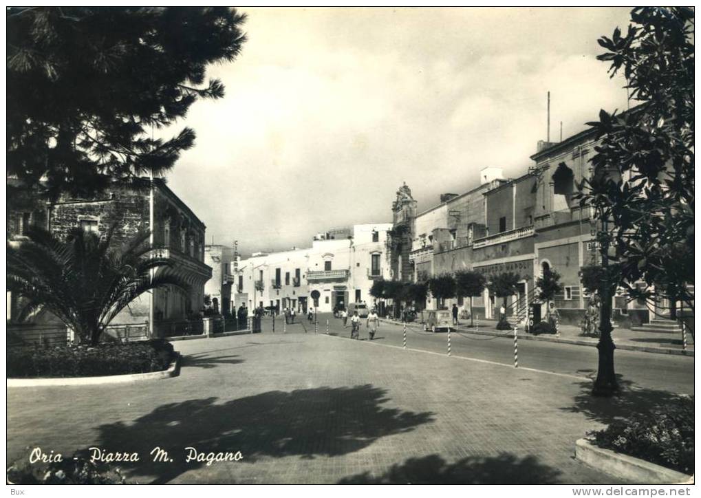 BRINDISI - ORIA - PIAZZA MARIO PAGANO  PUGLIA  NON VIAGGIATA  COME DA FOTO - Brindisi