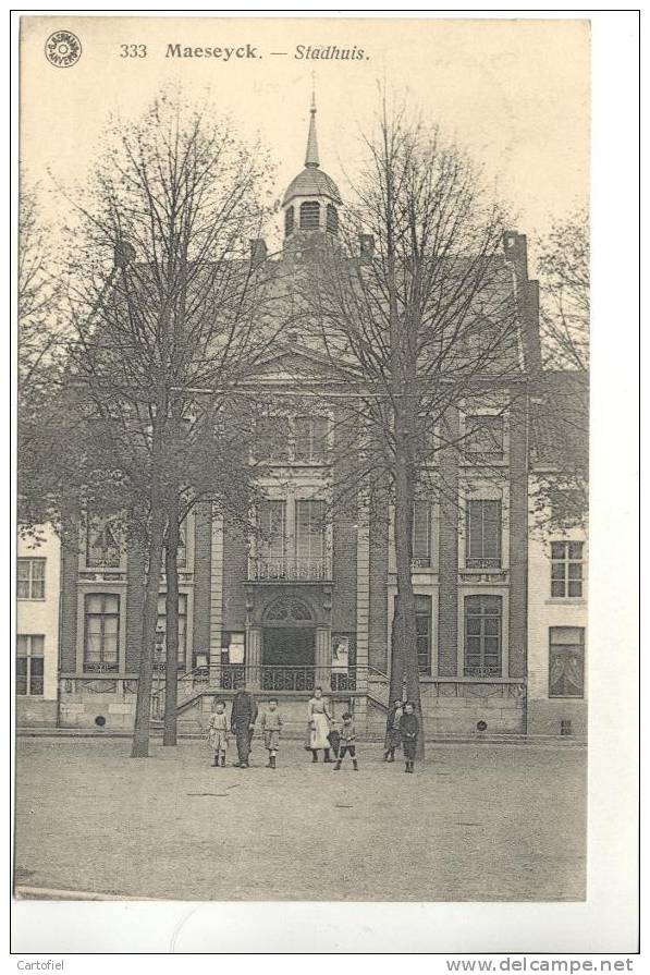 MAASEIK-STADHUIS-PRACHTIGE ANIMATIE!!!!!!! - Maaseik