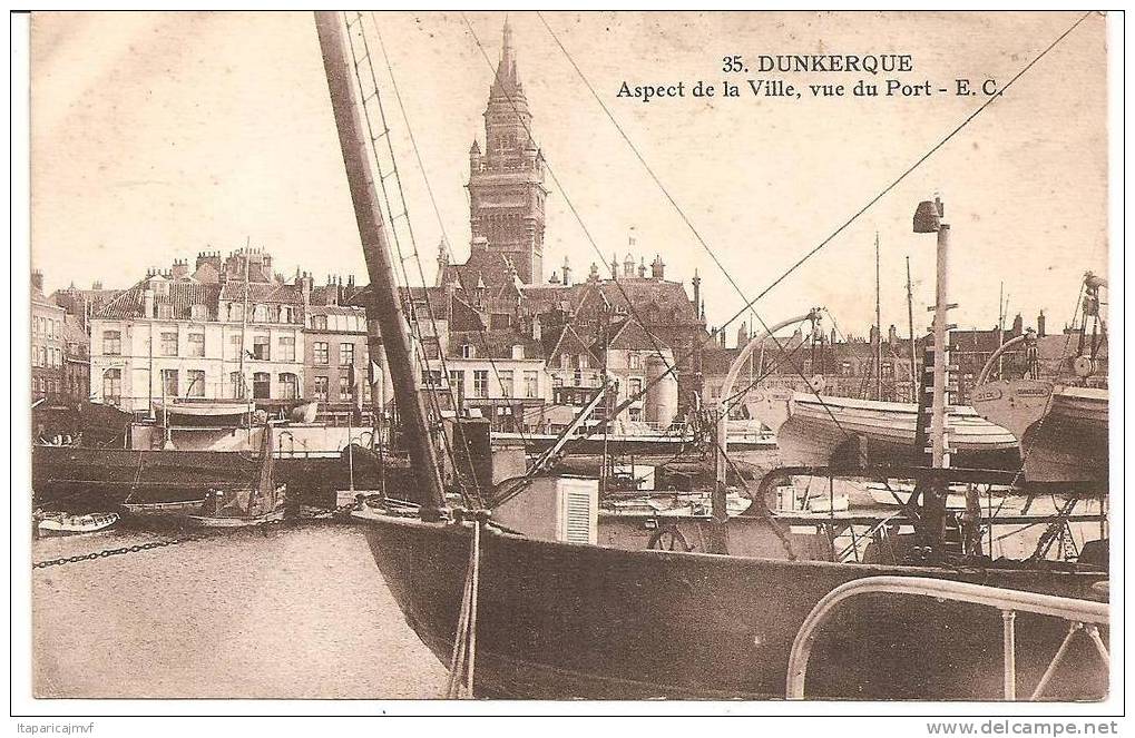 Carte Postale  :   DUNKERQUE   Aspect De La Ville , Vue Du Port - Dunkerque