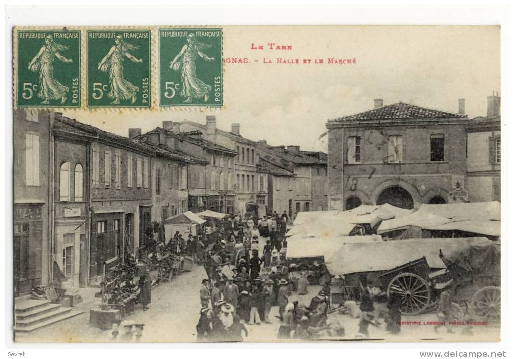 SALVAGNAC.-  La Halle Et Le Marché. Belle Animation. - Salvagnac