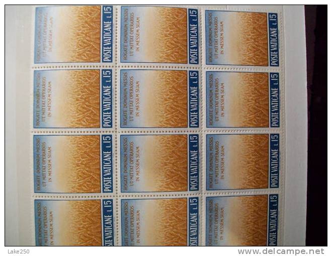 VATICANO 12 FRANCOBOLLI DA L 15  NUOVI!!! - Unused Stamps
