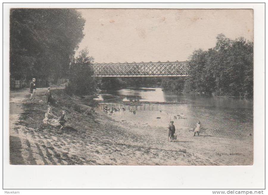 Cpa  " Arcis Sur Aube  Le Pont De Chemin De Fer " , Enfants, Pécheurs, Chien 1917 - Arcis Sur Aube