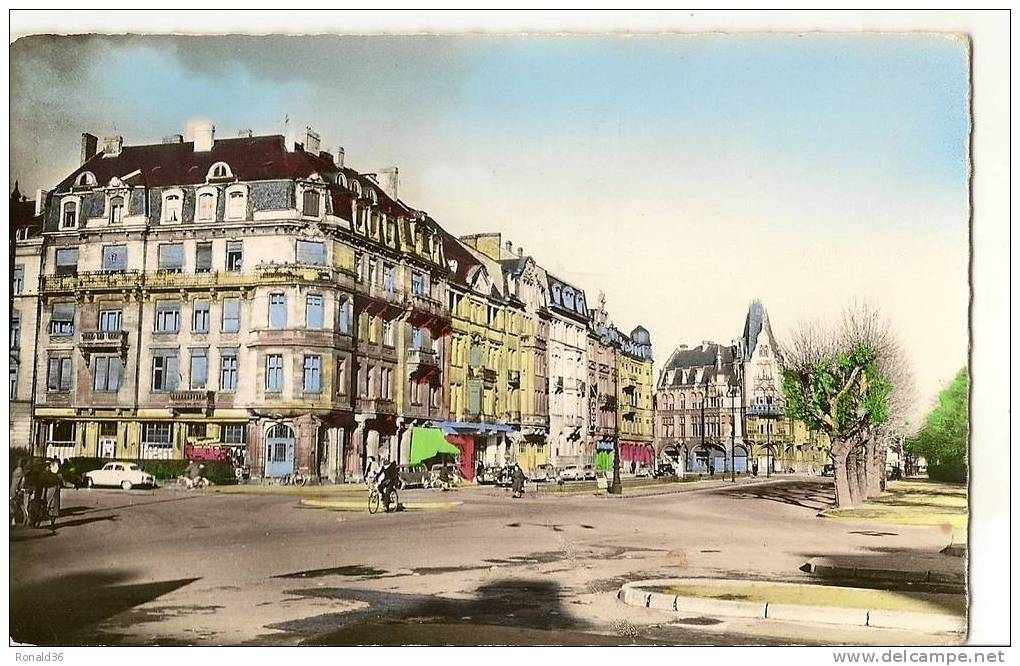 Cp 57 THIONVILLE La Place Du Luxembourg ( Automobiles, Voitures, Commerces ) - Thionville