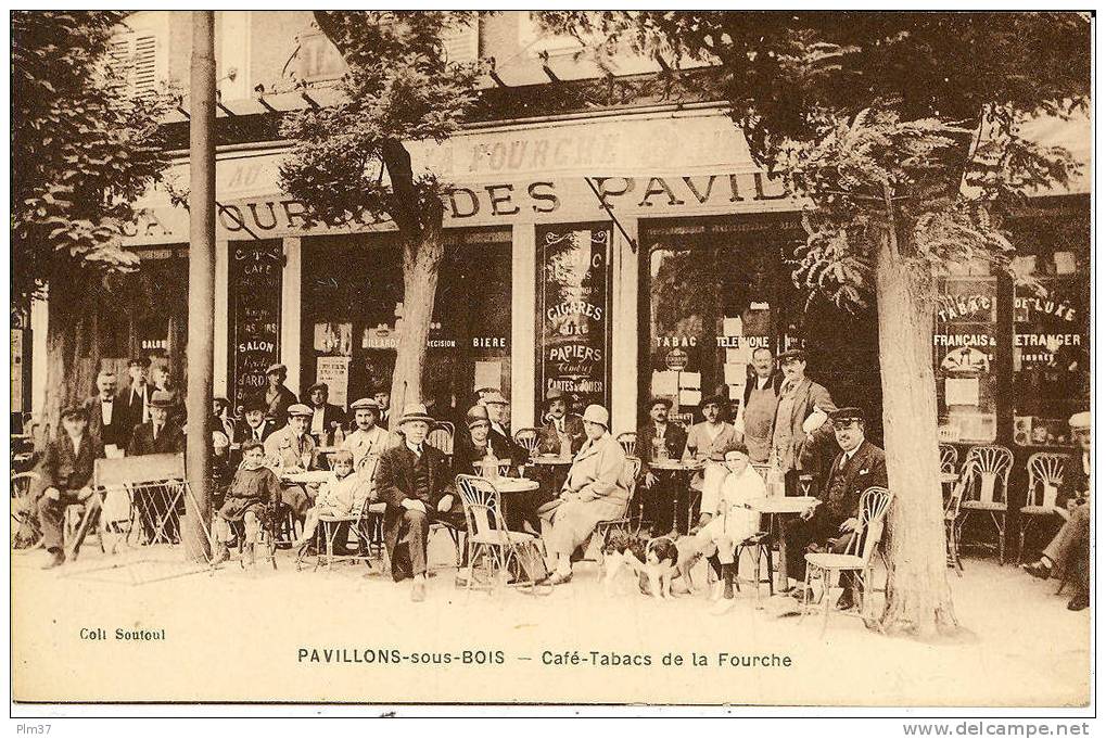 PAVILLONS SOUS BOIS - Café-Tabacs De La Fourche - Terrasse Très Animée - Circulé 1948, Parfait état - Les Pavillons Sous Bois