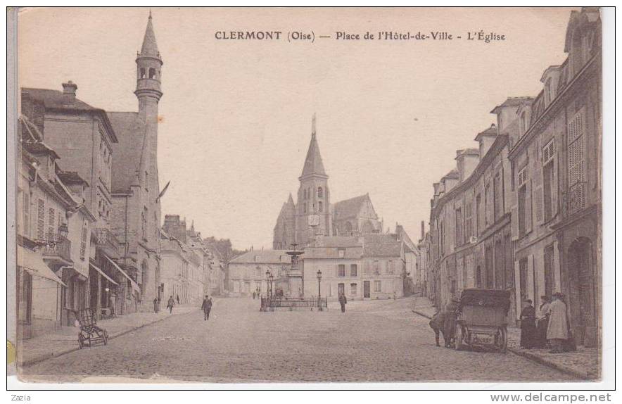 60.063/ CLERMONT - Place De L'Hôtel De Ville - L'église - Clermont