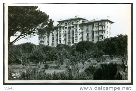 83 - SAINT-RAPHAEL, VALESCURE : Le Golf-Hôtel, Collection "La Côte D'Azur" N° 1220, Edit. Rella (non Circulée) - Saint-Raphaël