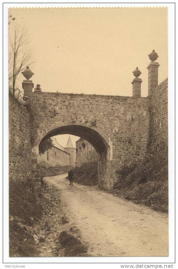 Ecaussines-Lalaing (Ecaussinnes). Vieux Château. Pont Reliant Le Jardin Au Château (vases Du XVIIIè Siècle). Brug Tuin. - Ecaussinnes