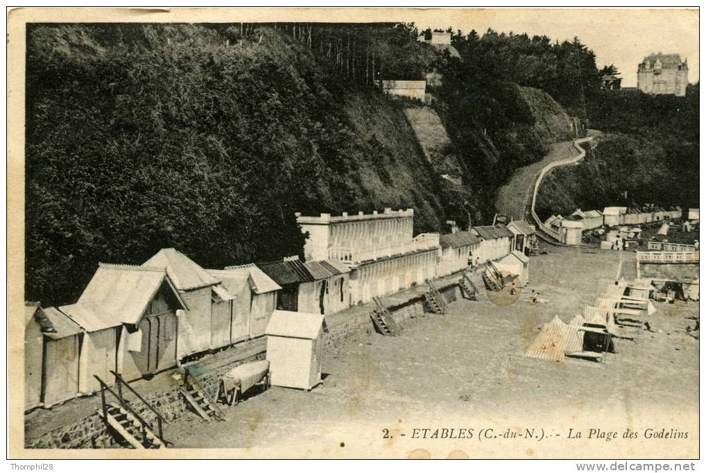 ETABLES-SUR-MER (C.-du-N.) - La Plage Des Godelins. Cabines Et Tentes De Plage. - Etables-sur-Mer