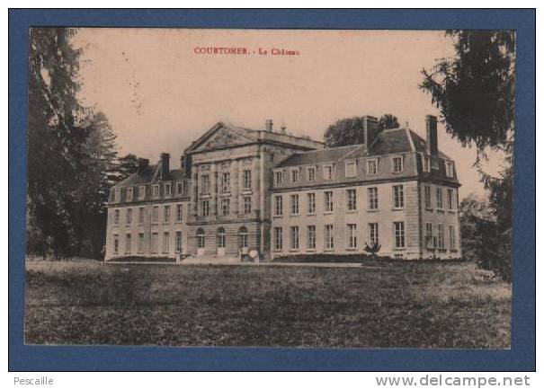 61 ORNE - CP COURTOMER - LE CHATEAU - EDITION ??? A COURTOMER - CIRCULEE - Courtomer