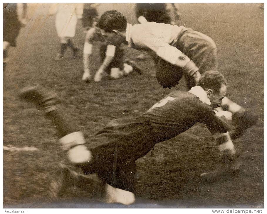 PHOTO PRESSE RUGBY FEET IN THE FOG 1937 - Rugby