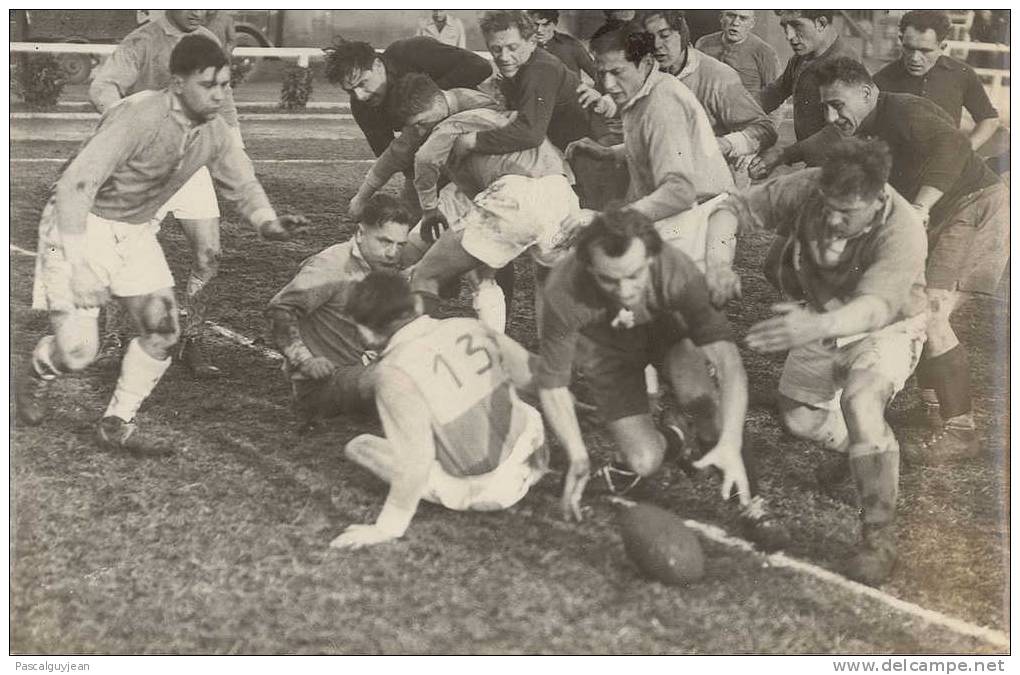 PHOTO PRESSE RUGBY CHAMP. FRANCE AC PREFESTURE POLICE - AS MOULINS - PANTIN 1947 - Rugby