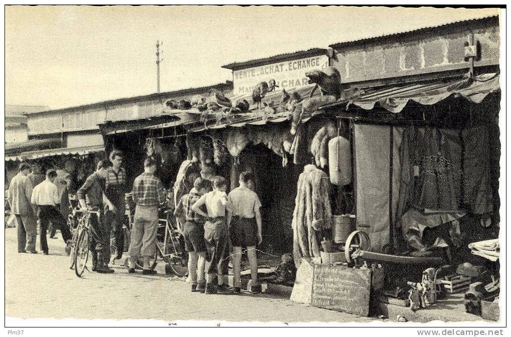 SAINT OUEN -  Le Marché Aux Puces - CPSM Non Circulé - Saint Ouen