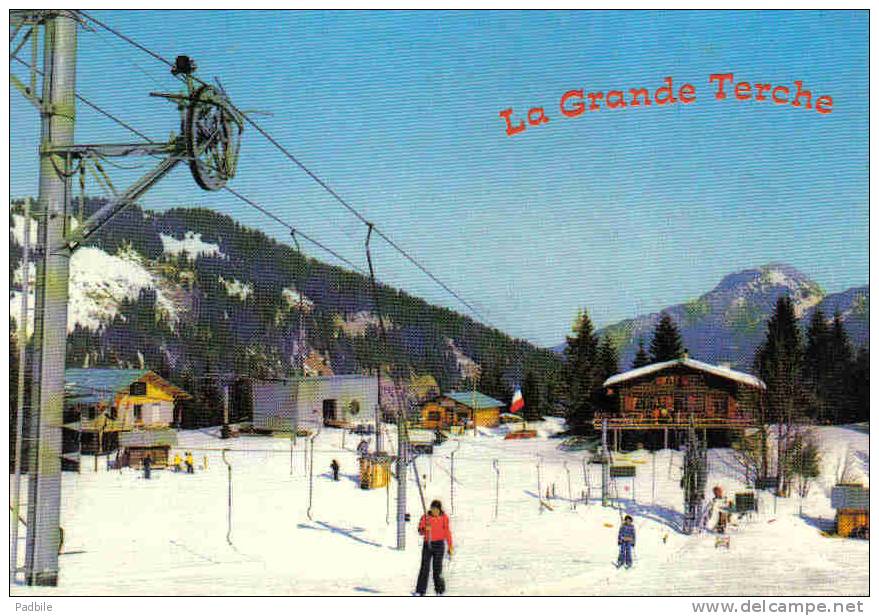 Carte Postale 74. Saint-Jean-d'Aulps  Gare De Départ Du Téléski De La Grande Terche Trés Beau Plan - Saint-Jean-d'Aulps