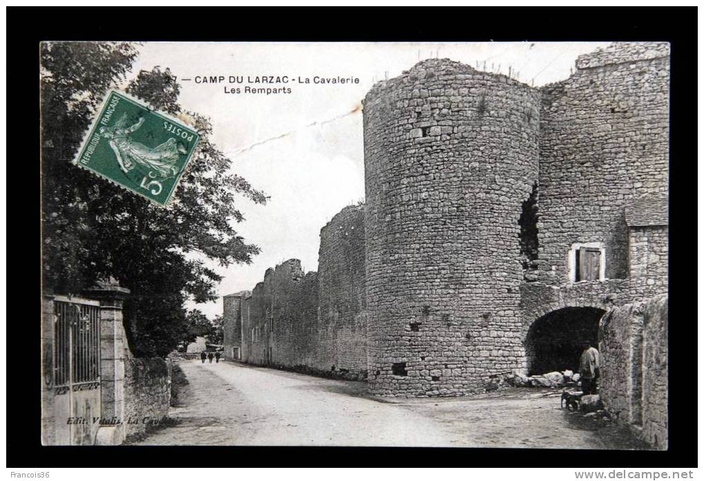 Camp Du Larazc - La Cavalerie - Les Remparts - 1912 - Carte écrite Et Timbrée - Petite Trace De Pli - La Cavalerie