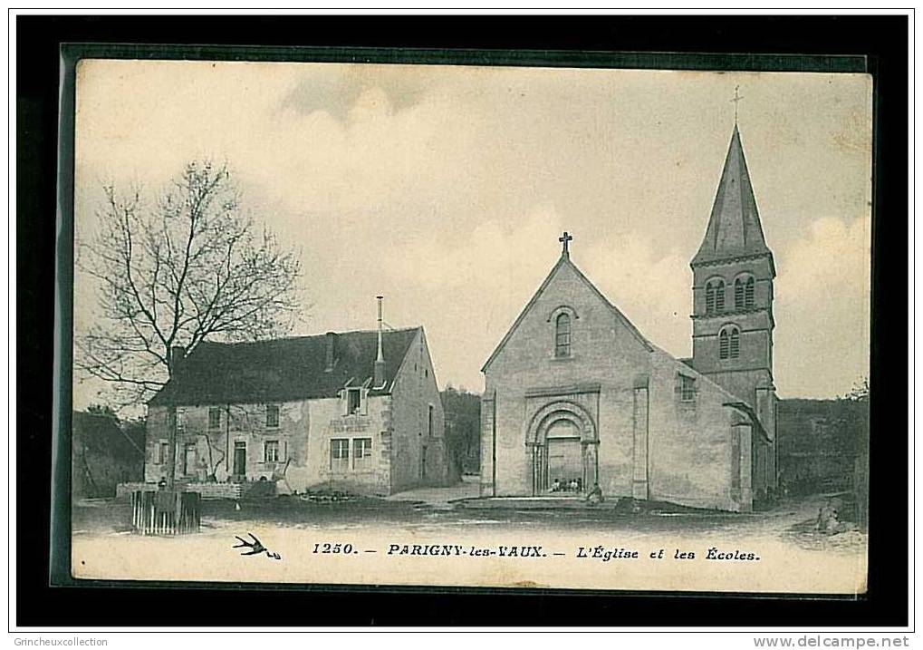 CPA - 1250 - PARINY Les VAUX - L'Eglise Et Les Ecoles. - Autres & Non Classés