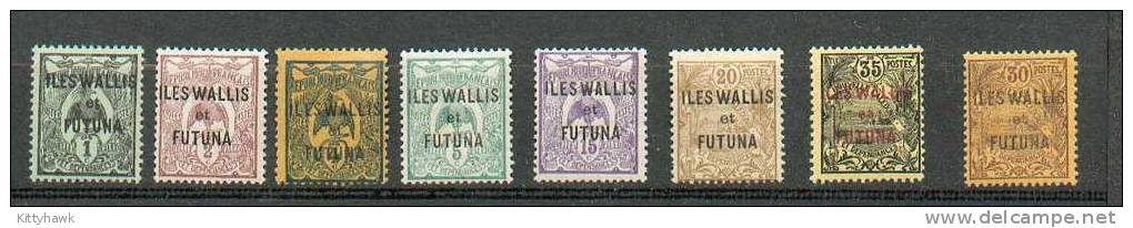 Wallis 36 - YT 1 à 4/ 6-7/ 9 à 13/ 16-17 * - Qques Timbres Comportent Le N° Au Verso Au Crayon Sous La Trace De Charnièr - Unused Stamps