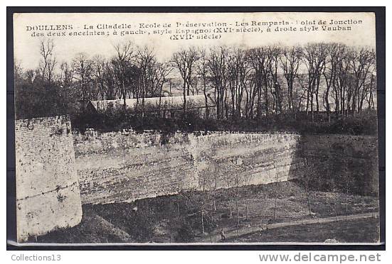 SOMME - Doullens - La Citadelle - Ecole De Préservation - Les Remparts - Doullens