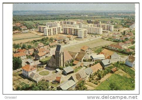 CPSM BOIS D' ARCY 78 L' église Le Vieux Village Et Les Nouveaux Immeubles SOFER 1960-70 - Bois D'Arcy