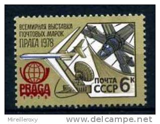 ESPACE / COSMOS / SATELLITES ET AVION / EXPOSITION PHILATELIQUE  DE PRAGUE  / RUSSIE URSS - Europa