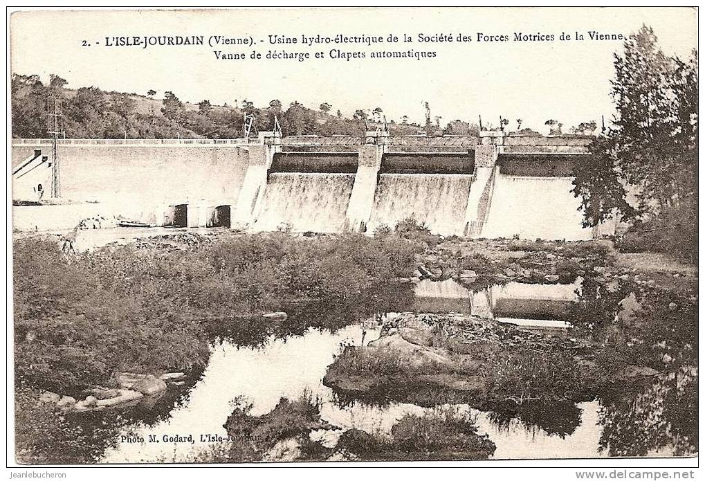 C . P . A   (  L´ ISLE JOURDAIN  " Usine Hydro -électrique " Prise De Vue Rare - Carte Comme Neuve ) - L'Isle Jourdain