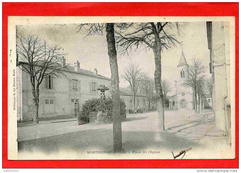 MONTGERON 1902 PLACE DE L EGLISE CARTE PRECURSEUR EN BON ETAT AVEC UN PLI - Montgeron