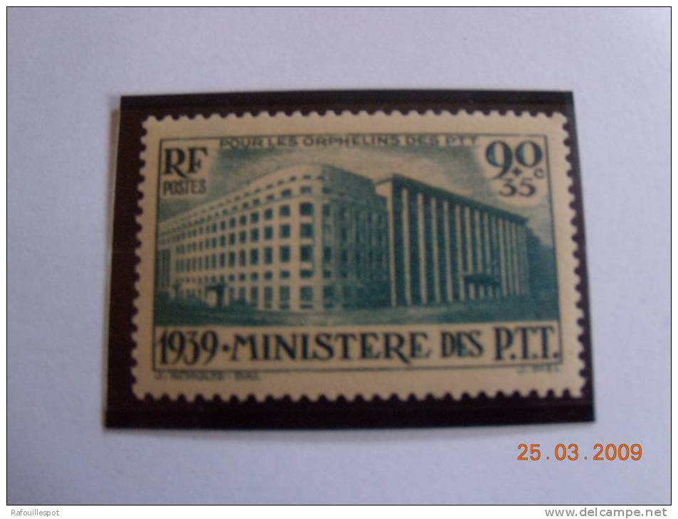 N° 424 Y & T " Paris Le Miistere Des P T T   " 90c + 35  1939 - Neufs