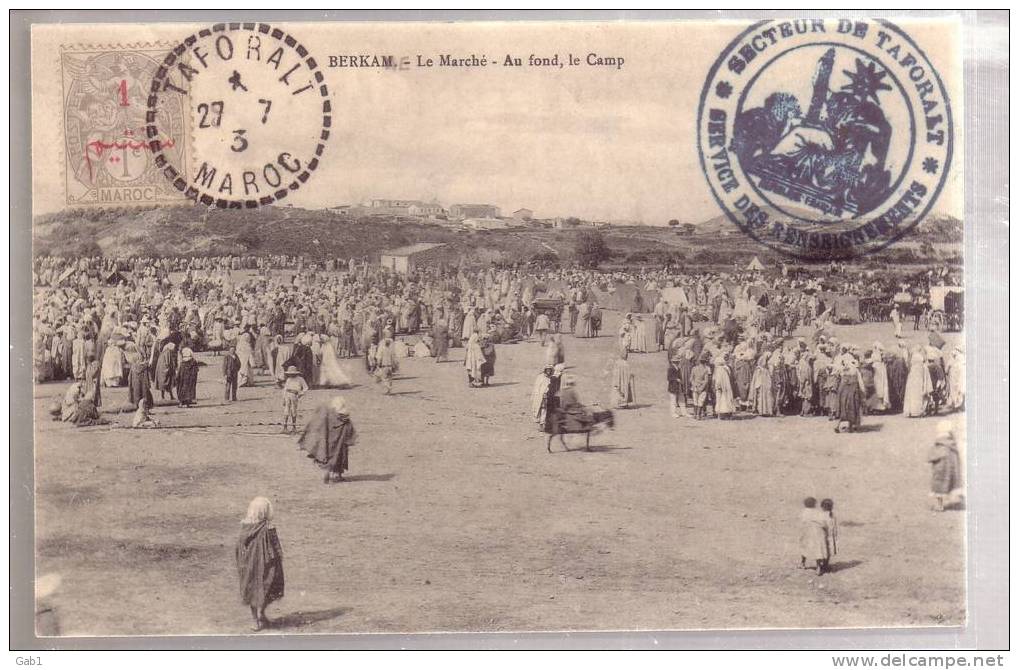 Maroc --- Berkam --- Le Marche ---  Au Fond , Le Camp - Autres & Non Classés