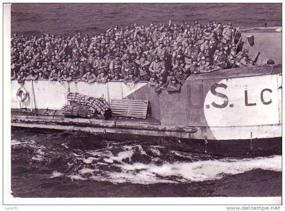 OMAHA BEACH -  Arrivée Des Péniches De Troupes - Guerre 1939-45