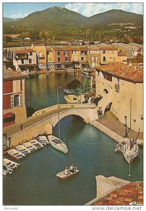 PORT GRIMAUD....LOT DE 10 CARTES