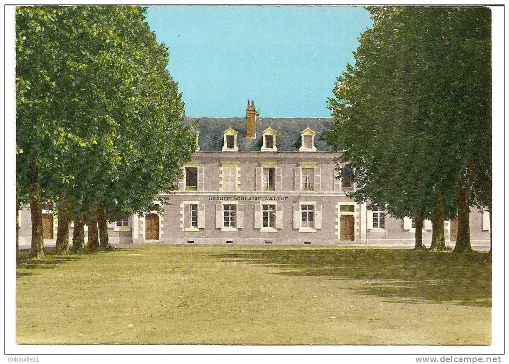 GUERIGNY   -   ** L´ECOLE   GROUPE SCOLAIRE LAÏQUE **  -    Editeur : NIVERNAISES De Cosne Sur Loire    N° 6766 - Guerigny