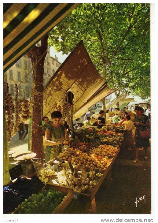 CPM     MARCHE PROVENCAL   1982       ETALS DE FRUITS ET LEGUMES - Markets