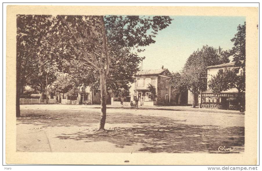 CAUMONT-sur-DURANCE - Place Jean-Jaurès (1426) - Caumont Sur Durance