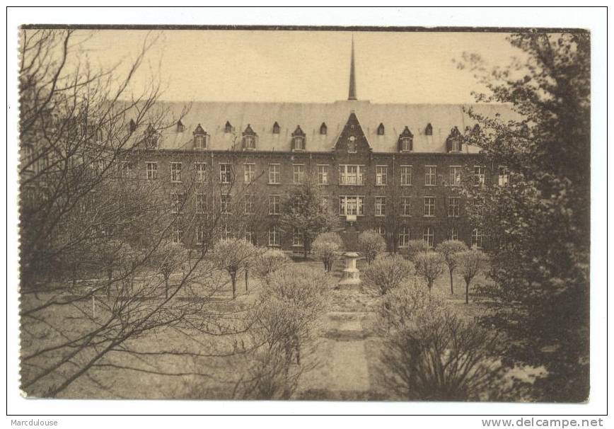 Sint-Truiden. Saint-Trond. Leger Pupillenscholen. Saffraenberg. Binnenkoer. Ecoles Des Pupilles. Cour Intérieure. - Sint-Truiden