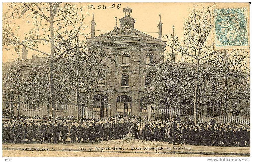 IVRY SUR SEINE - Ecole Communale Du Petit-Ivry - Groupe De Garçons - Voy. 1906, Parfait état - Ivry Sur Seine