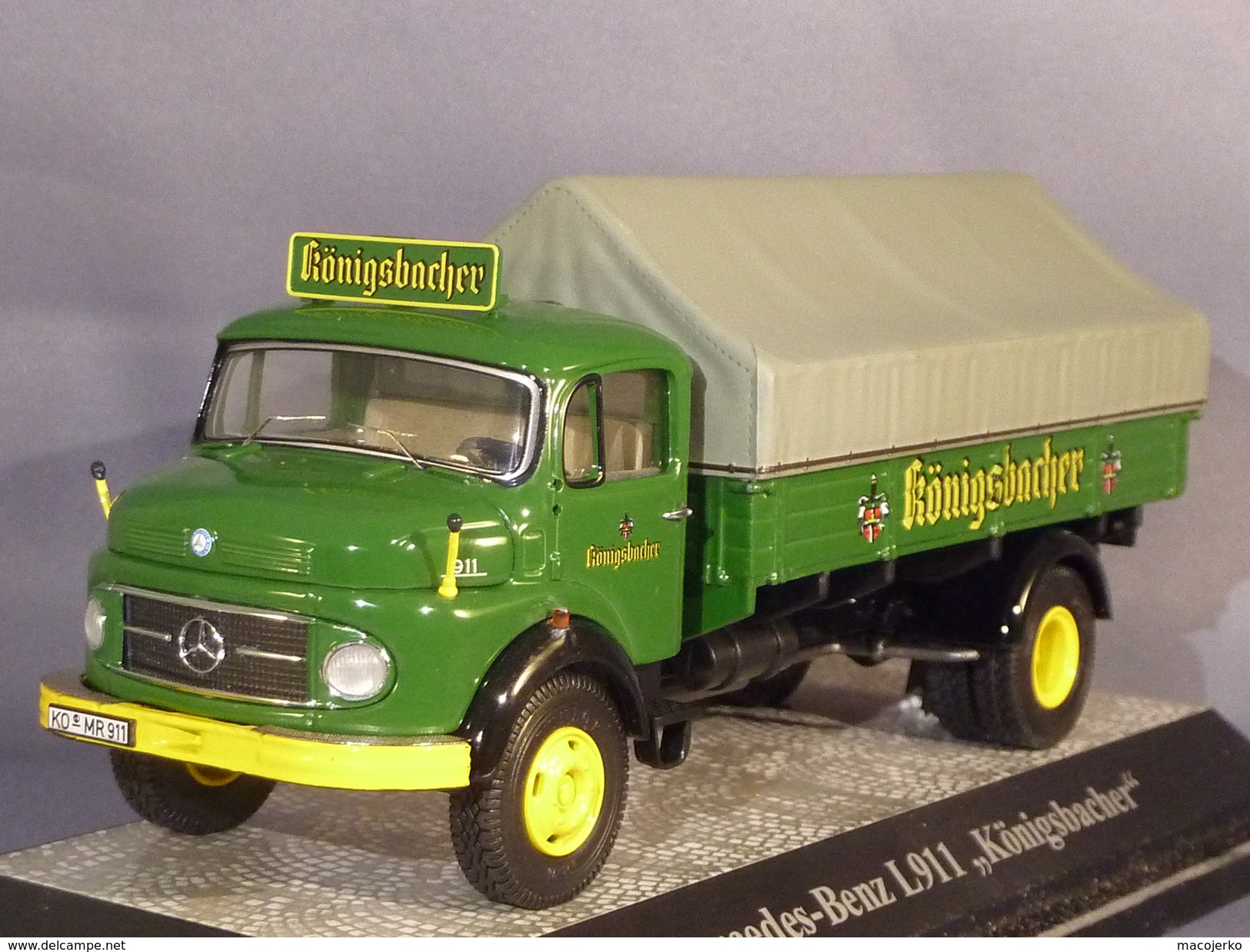 Premium ClassiXXs 12055, Mercedes L911 "Königsbacher", 1:43 - Other & Unclassified