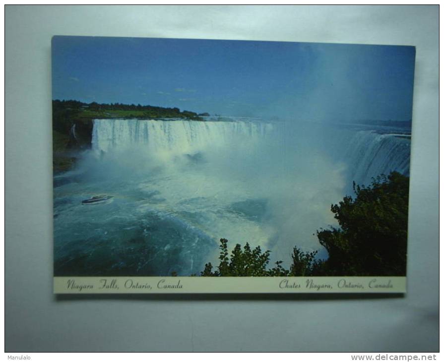 Niagara Falls, Ontario, Canada - The Majestic Canadia Horseshoe Falls With The "maid Of The Mist" - Niagarafälle