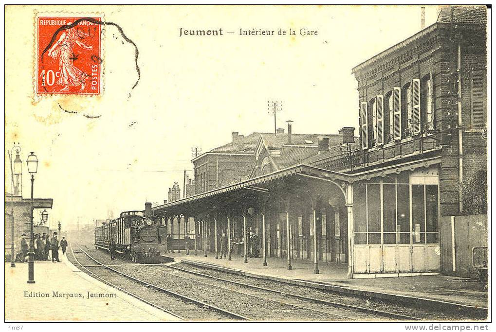 JEUMONT - Intérieur De La Gare - Arrivée Du Train - Voy. 1909 - Jeumont