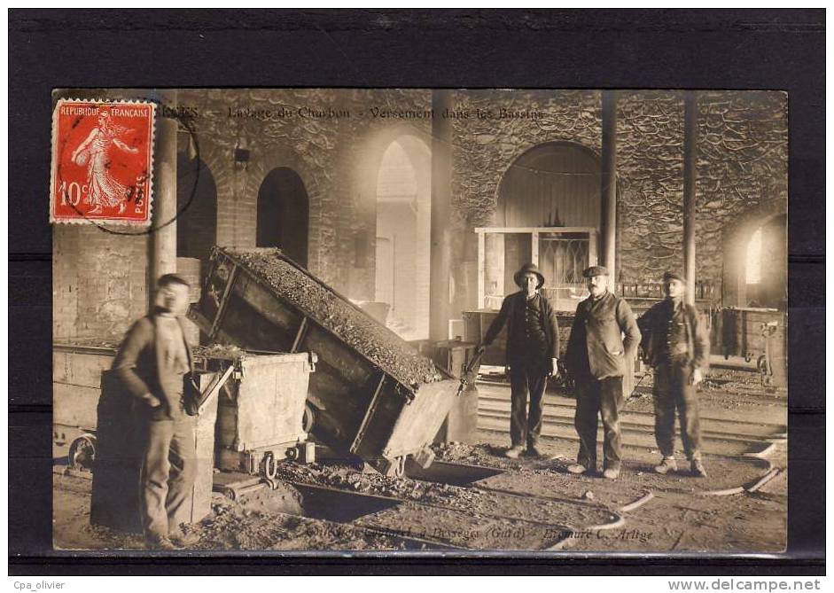 30 BESSEGES Mines, Lavage Du Charbon, Versement Dans Les Wagonnets, Beau Plan, Style Carte Photo, Ed Goutarel, 1913 - Bessèges