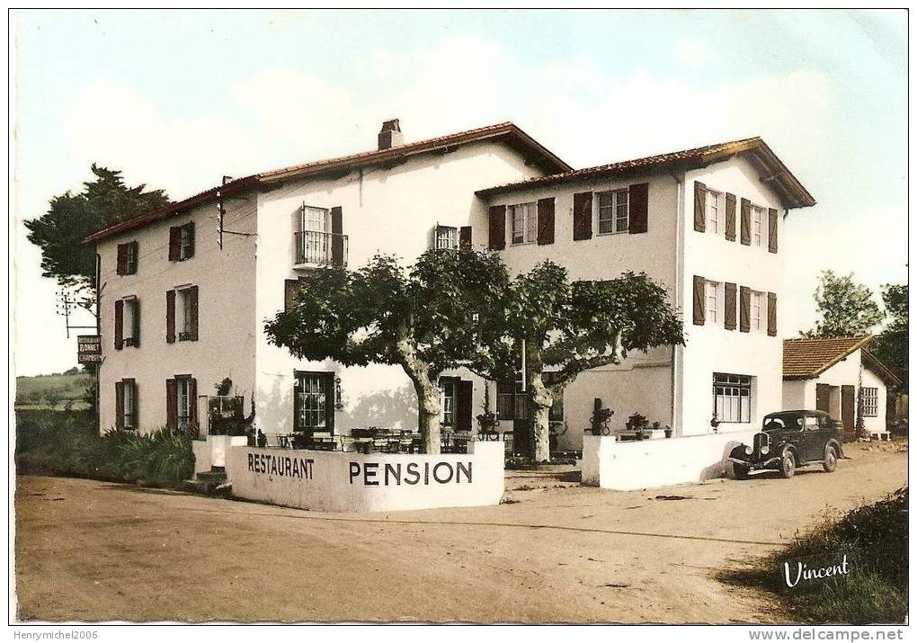 Cpsm Saint Pée Sur Nivelle , Restaurant Pension Bonnet Avec Traction ,ed Vincent ,rivehaute Pays Basque - Other & Unclassified