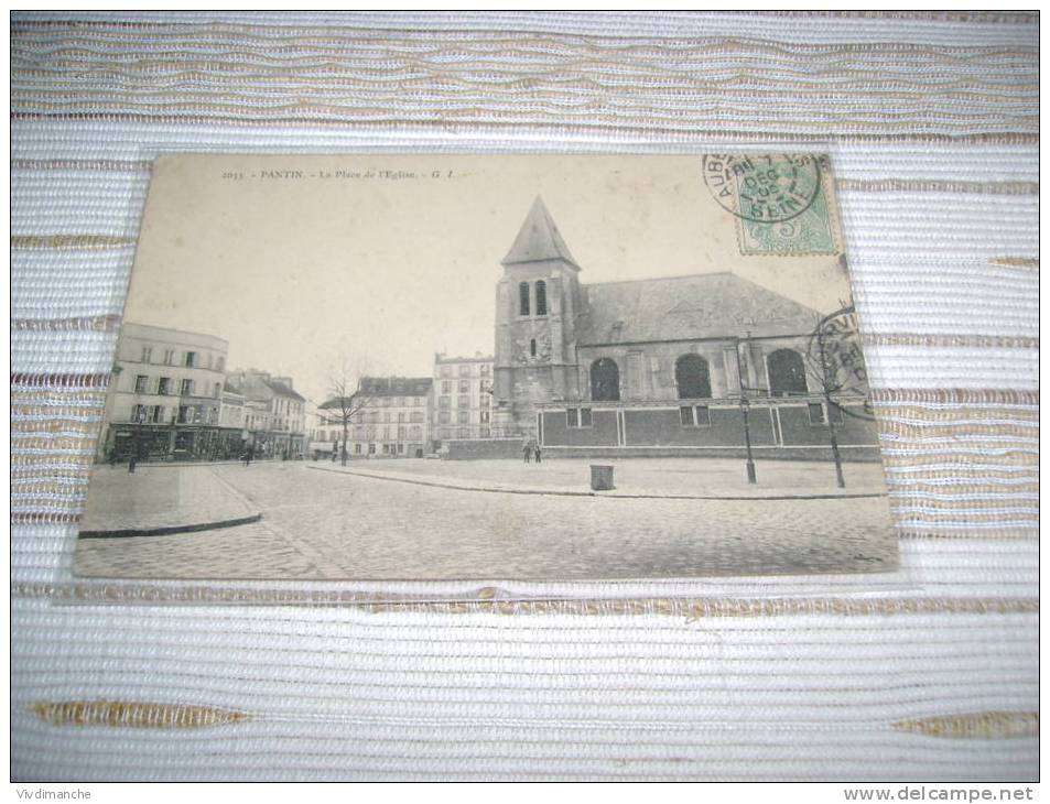 93 - 2033 - PANTIN  - LA PLACE DE L'EGLISE - CPA BON ETAT - Pantin