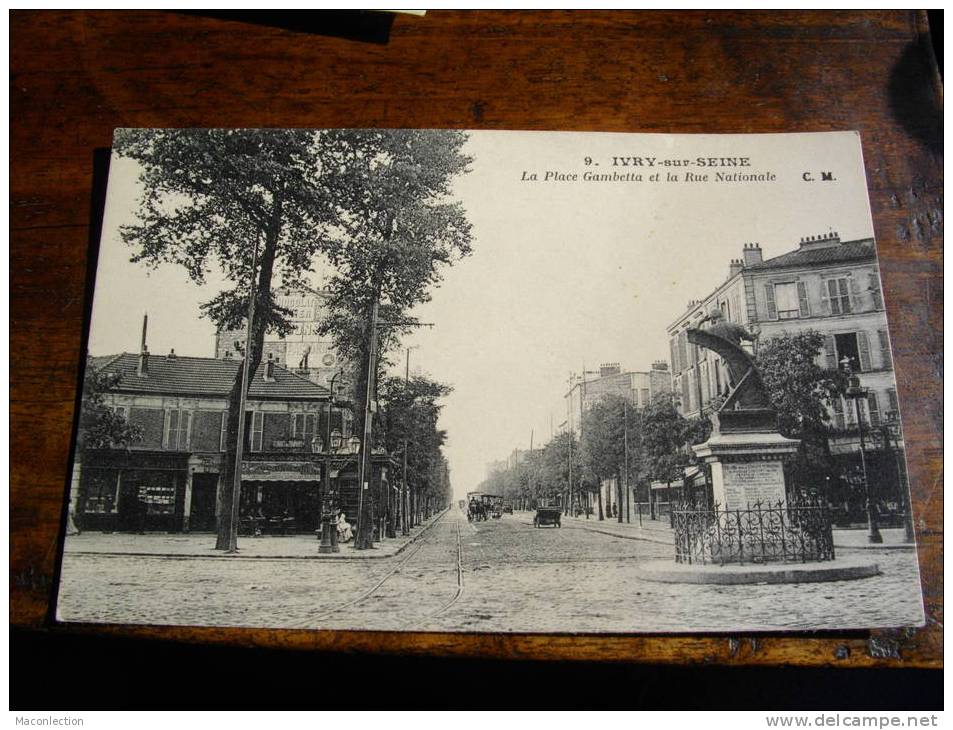 Ivry Sur Seine  Place Gambetta  Et Rue Nationale - Ivry Sur Seine