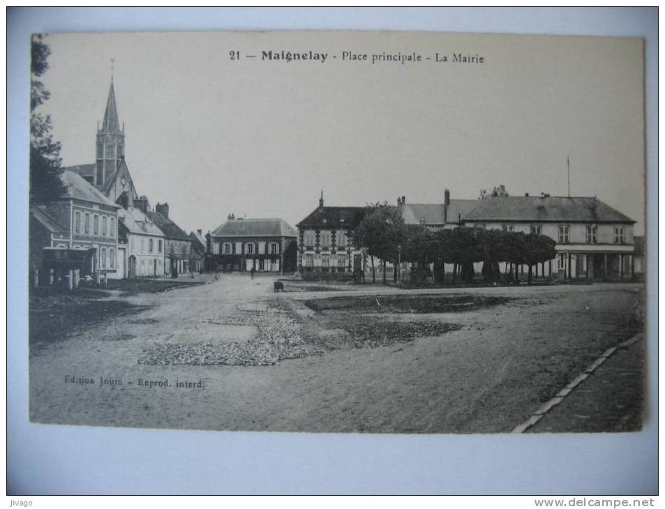 MAIGNELAY  :  Place Principale  -  La Mairie - Maignelay Montigny