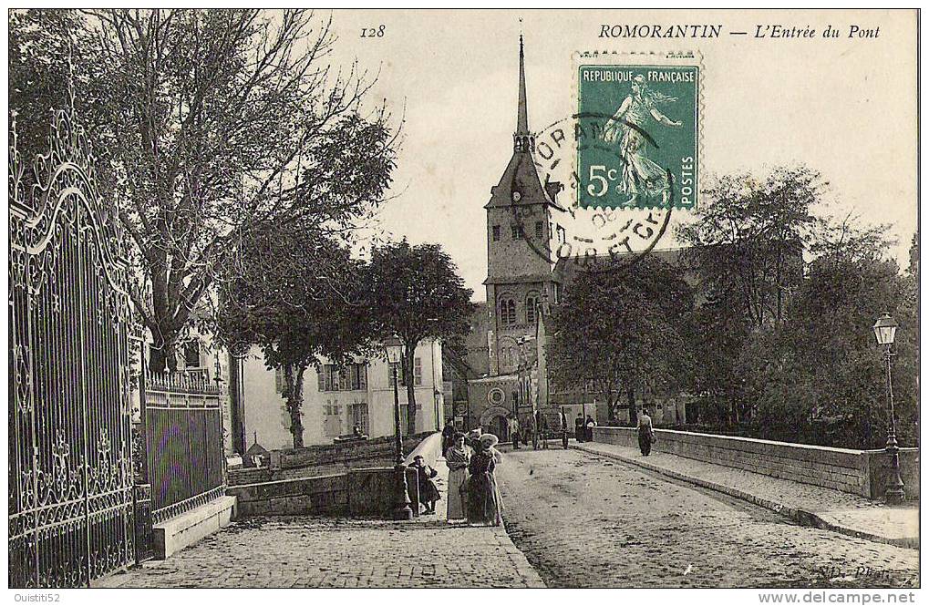 Romorantin  Entrée Du Pont (  Animée  ) - Romorantin