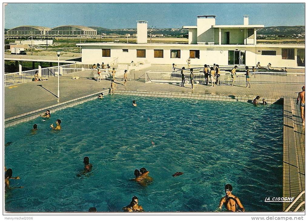 Cpm La Piscine De Marignane Vers Marseille - Marignane