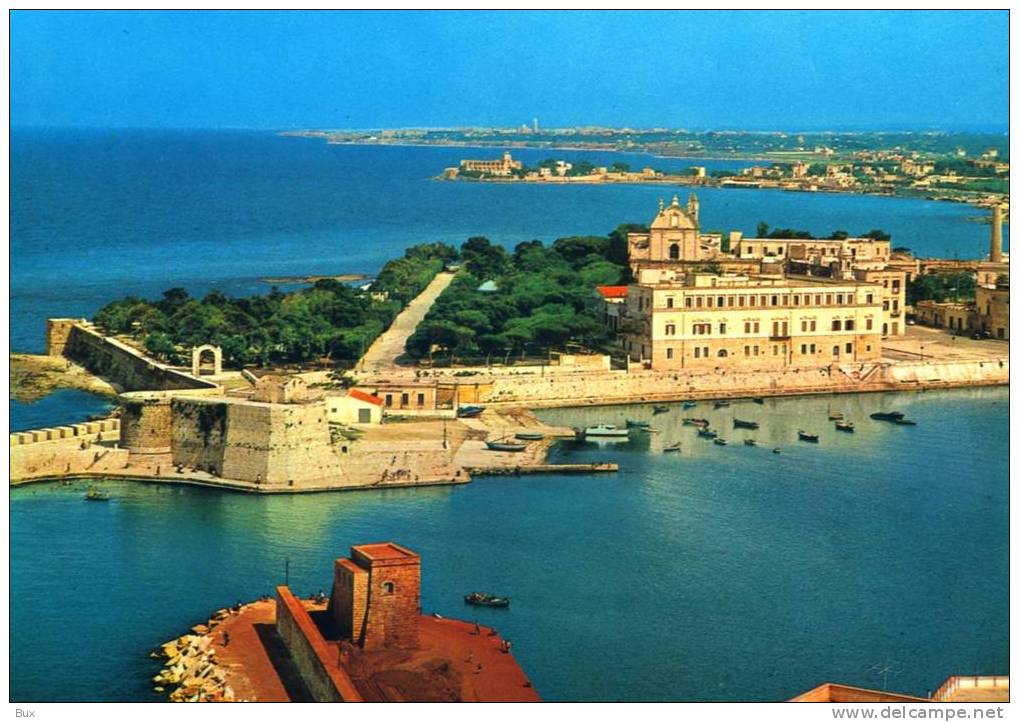 TRANI  PUGLIA  BARI  NON   VIAGGIATA  COME DA FOTO - Trani