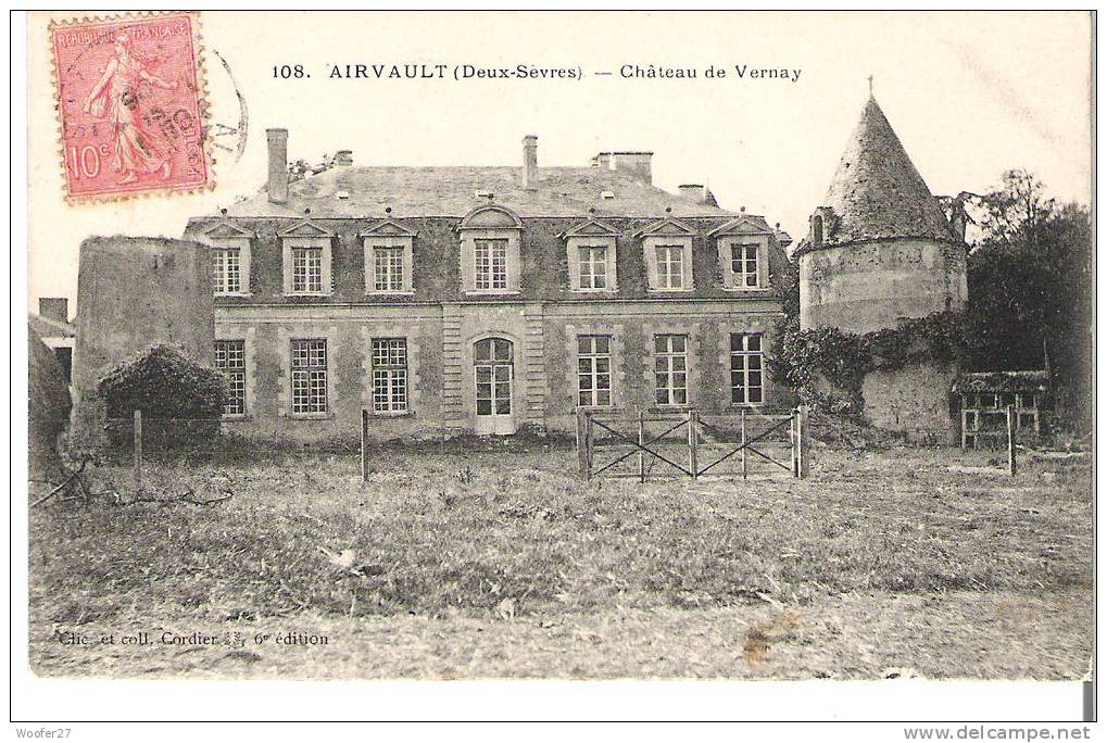 CPA   AIRVAULT  Chateau De Vernay - Airvault