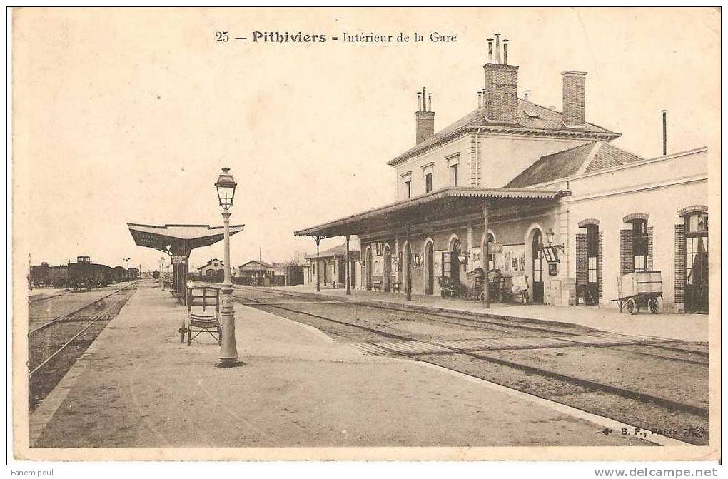 PITHIVIERS .  Intérieur De La Gare - Pithiviers