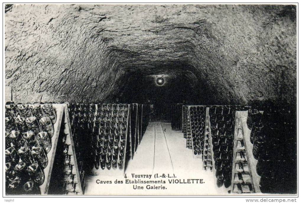 Vouvray (I.-et-L.) Caves Des établissements Viollette - Une Galerie - Vouvray